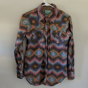 Pearl snap button up